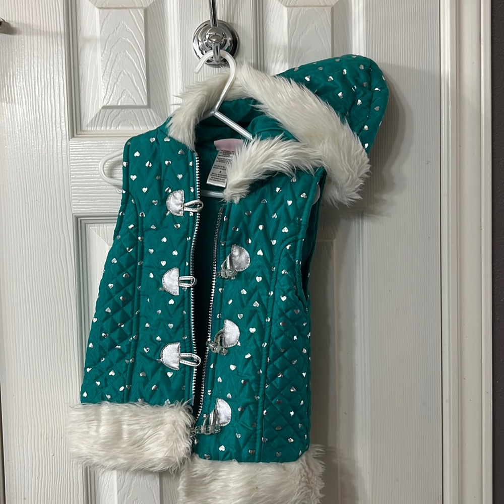 Little Lass girls hooded vest. Size 5.